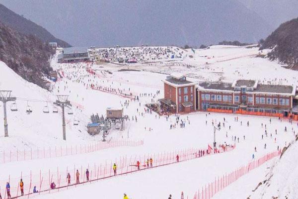 成都周边滑雪场开放时间 成都周边最好玩的滑雪场推荐3