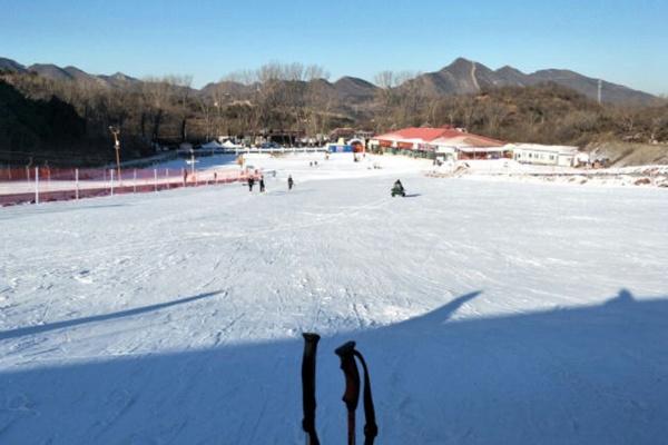 2021蓟县滑雪场开放了吗 门票多少钱3