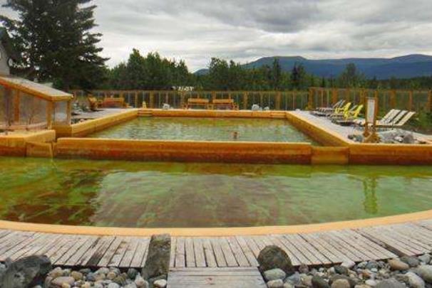 2021乌鲁木齐周边泡温泉的地方2