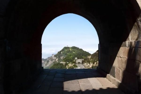 泰山徒步登山路线攻略20223