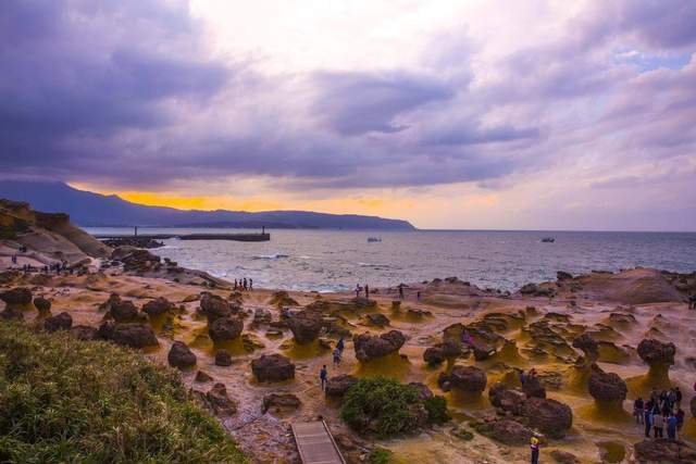 《中国国家地理》评选的中国最美的八大海岸,去过一半就很厉害了2