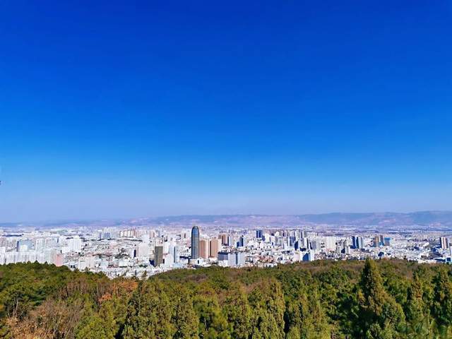 入选中国十佳宜居城市十次的小城，不仅风景秀美，还非常适合养老1