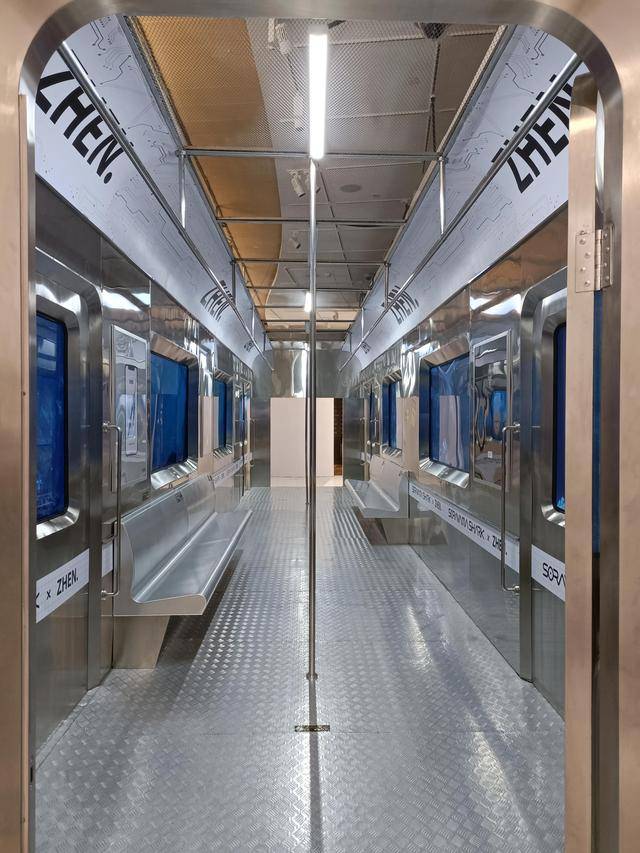 广州最近来了个展览,两个人140,感觉智商受到了欺骗5