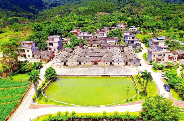 惠州下辖有一个县城,曾由多地管辖,进入惠州之后却发展平平2