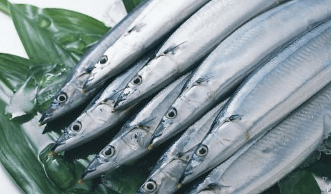 带鱼还没出水就自爆,但我们吃的带鱼为什么是完整的?原因很简单2