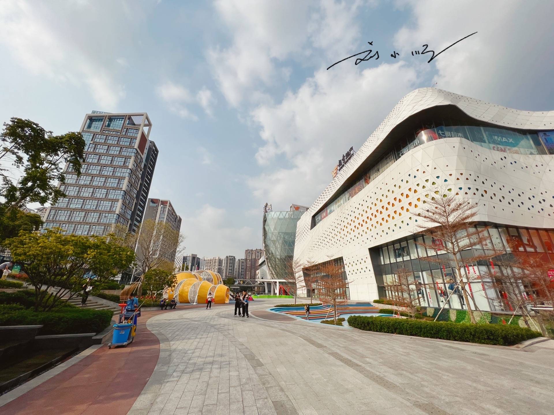 广州“第二大商场”，就在荔湾区，虽然开业没多久，人气却很旺4