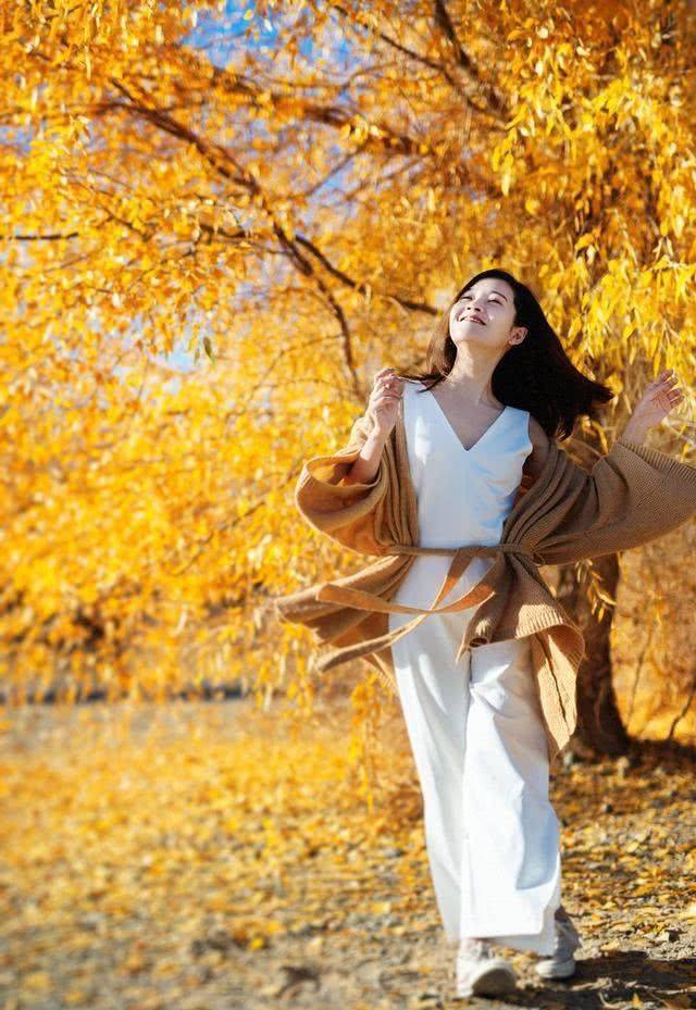 中国有一“奇树”,生来千年不死,死后千年不倒,倒后千年不腐2