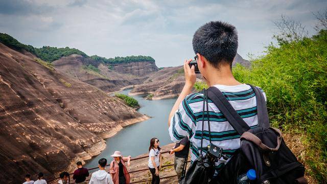 中国最奇特最像外星球的地貌就在湖南这个地方,火爆多年还未收费14