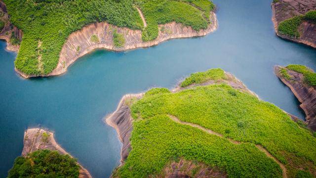 中国最奇特最像外星球的地貌就在湖南这个地方,火爆多年还未收费15