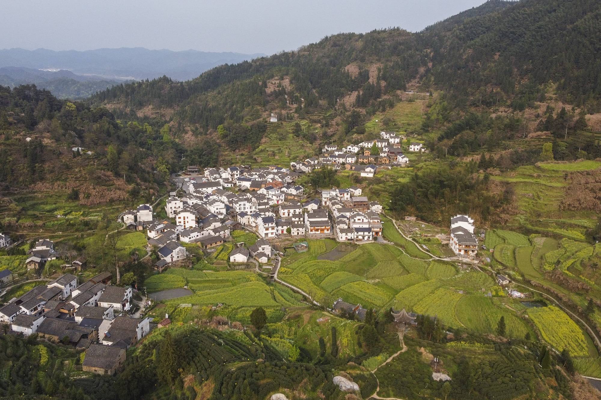 安徽深山中有座冷门古村,被誉为“梦乡村”,宛如世外桃源1