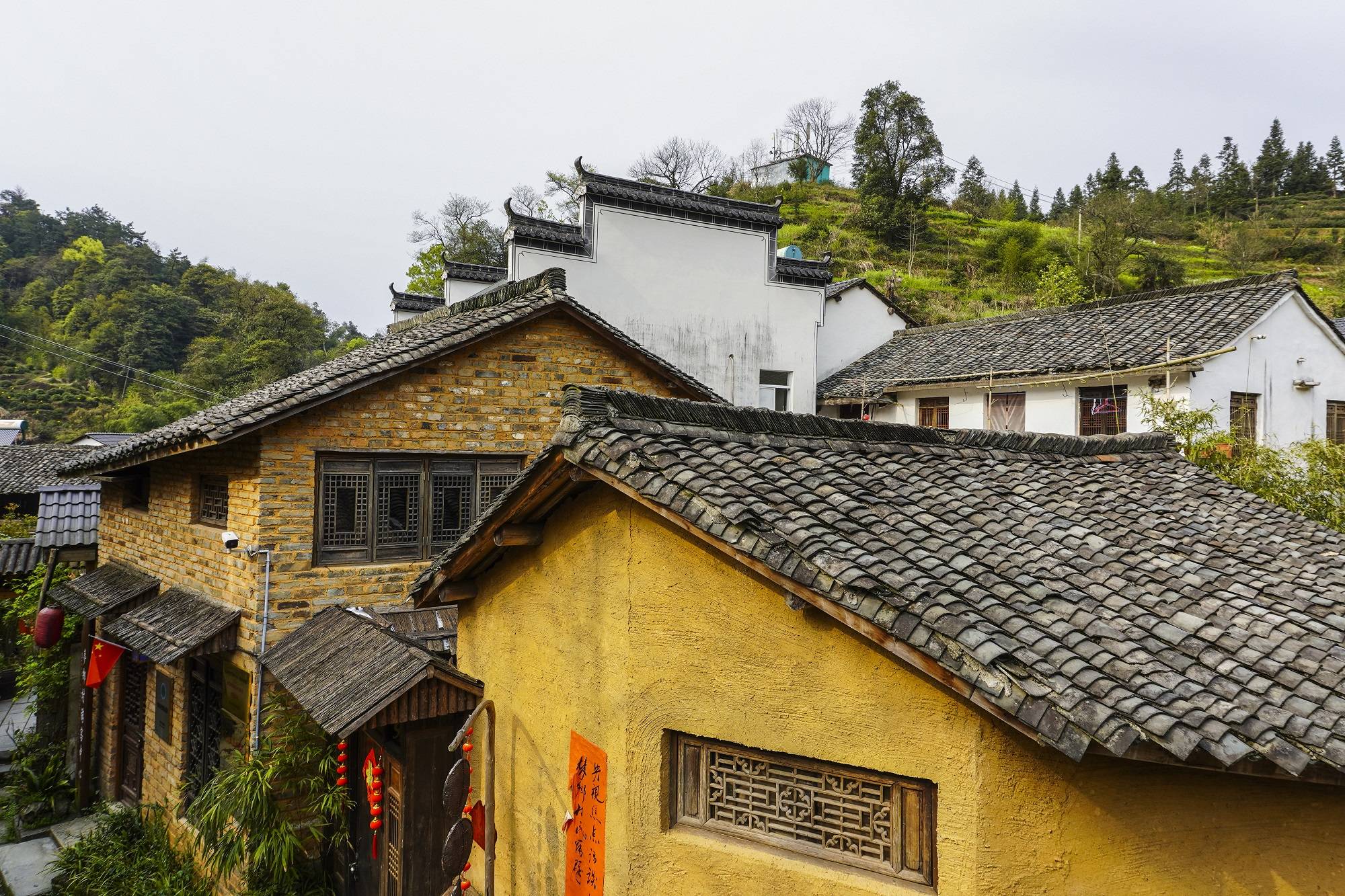 安徽深山中有座冷门古村,被誉为“梦乡村”,宛如世外桃源10