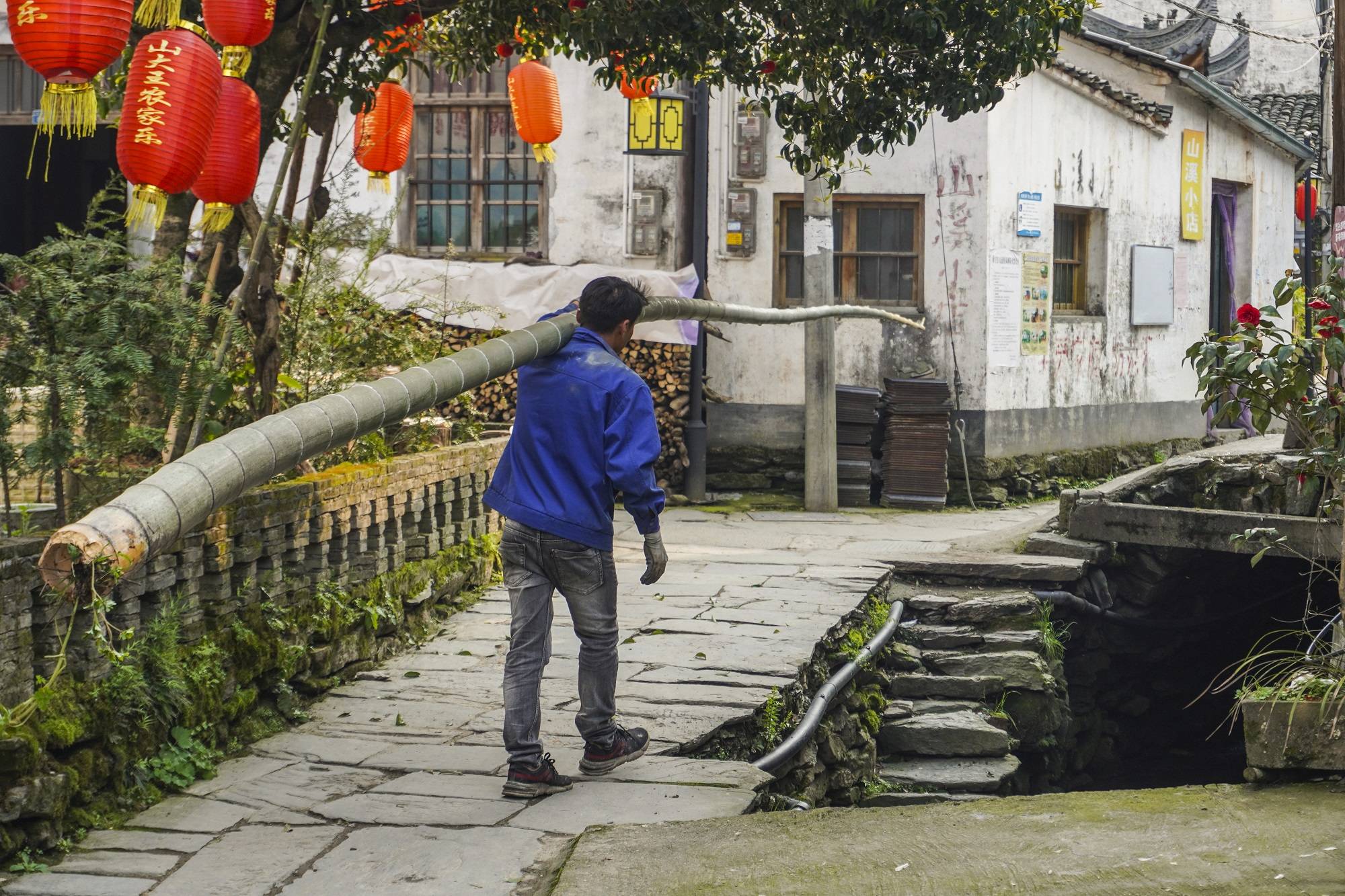 安徽深山中有座冷门古村,被誉为“梦乡村”,宛如世外桃源17