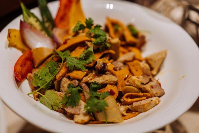 广州汇华希尔顿逸林酒店，想要享受美食来这里绝对没错21