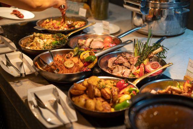 广州汇华希尔顿逸林酒店，想要享受美食来这里绝对没错25