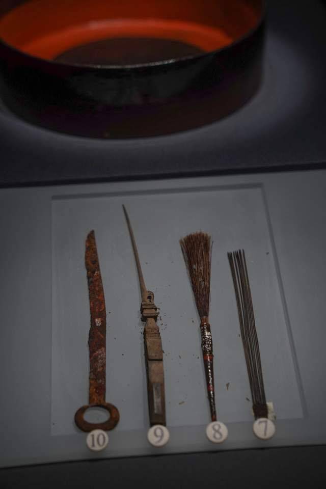 云想衣裳:马王堆汉墓出土梳妆用具震惊世界,墓主一定是爱美之人6