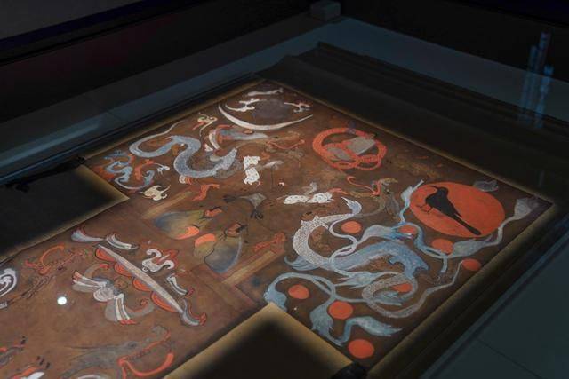 T型帛画承载永生愿望，马王堆的这块布究竟有多神奇，一起来看看8