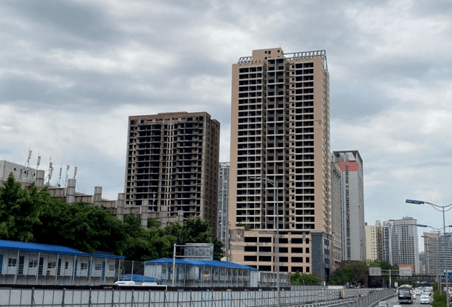 重庆有一烂尾楼，废弃21年终于等到“复活”，可业主却哀声哉道5