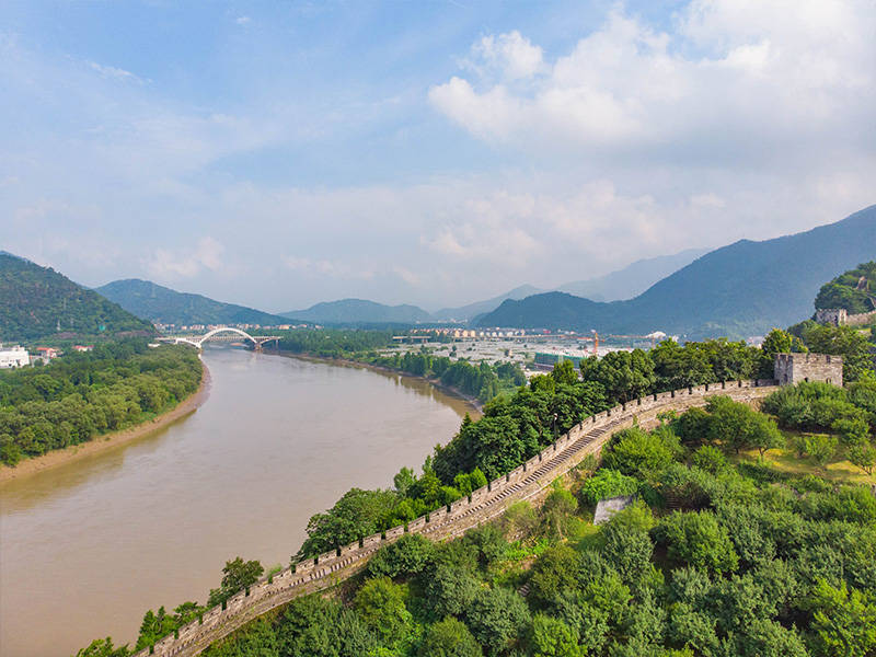 浙江境内居然也“藏”着一座江南长城,与北方长城无异,鲜少人知4