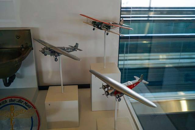 飞机真的安全吗？放心好了，比汽车安全7