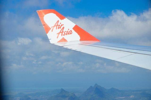 飞机真的安全吗？放心好了，比汽车安全12