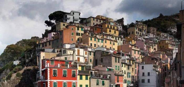 世界上最机智的国家：为逃税在墙面画窗户，真假窗户让人分不清楚1