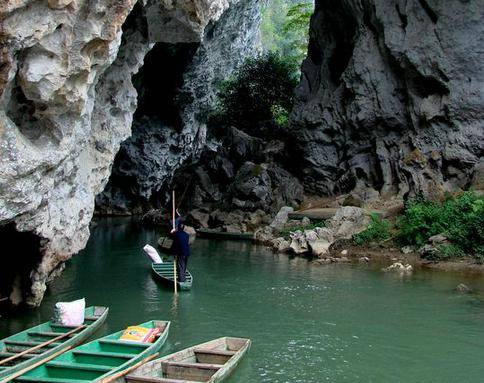 云南藏了个“世外桃源”,隐居避世700年,出入只能乘独木舟5