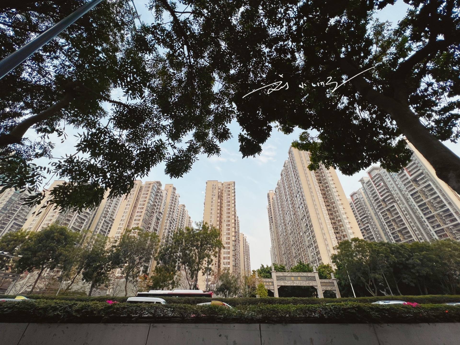 广州市天河区这个小村庄,原本默默无闻,旧改后变成著名的土豪村1