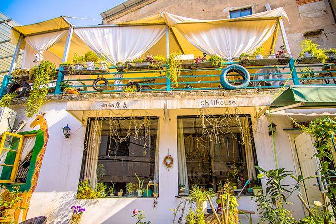 武汉东湖有一座大李文创村,环境优美,风景秀丽,充满了文艺气息9