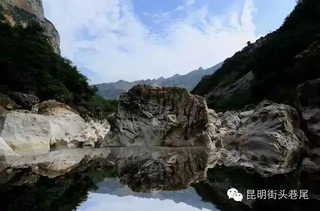 在云南世界最高桥上，看亚洲落差最大的瀑布，会有多震撼！3