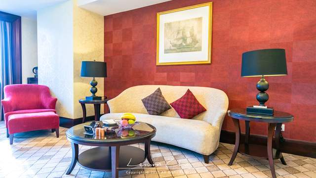 以西班牙风格为设计主题的中海凯骊酒店,入住总统套房,宾至如归1