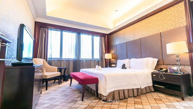 以西班牙风格为设计主题的中海凯骊酒店,入住总统套房,宾至如归2