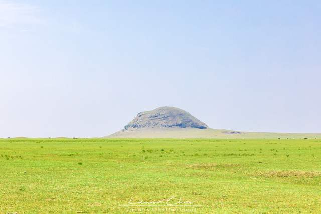 内蒙古的一个地级市,与承德毗邻,拥有十万公顷的自然保护区3