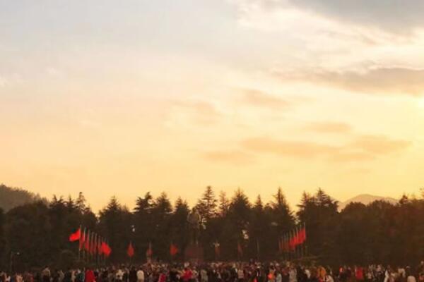 中国十大著名红色旅游景点对比3