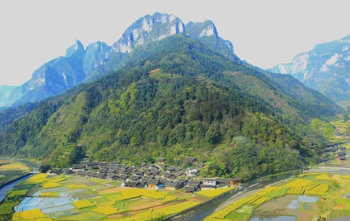 探寻传说中的圣山美景保靖吕洞山1