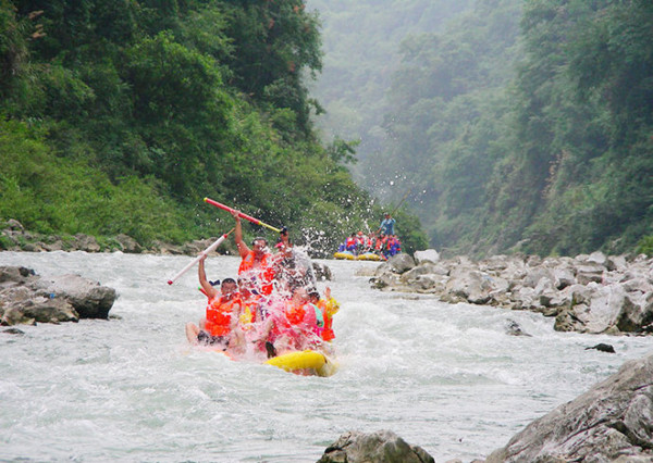 湘西旅游体验最好的三大景区之猛洞河漂流3