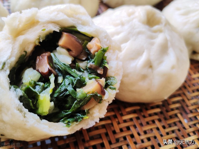 香菇包子馅怎么做好吃(香菇鲜肉包子馅的调制方法)11