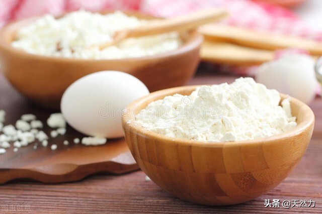 用电饭锅怎么做蛋糕(电饭锅和普通面粉做蛋糕的方法)5