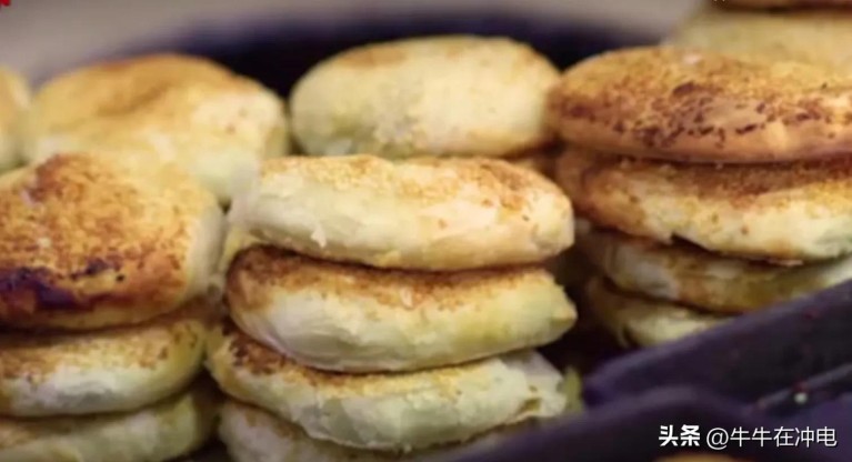 黄桥烧饼是哪里的特产(黄桥烧饼制作的详细步骤)5