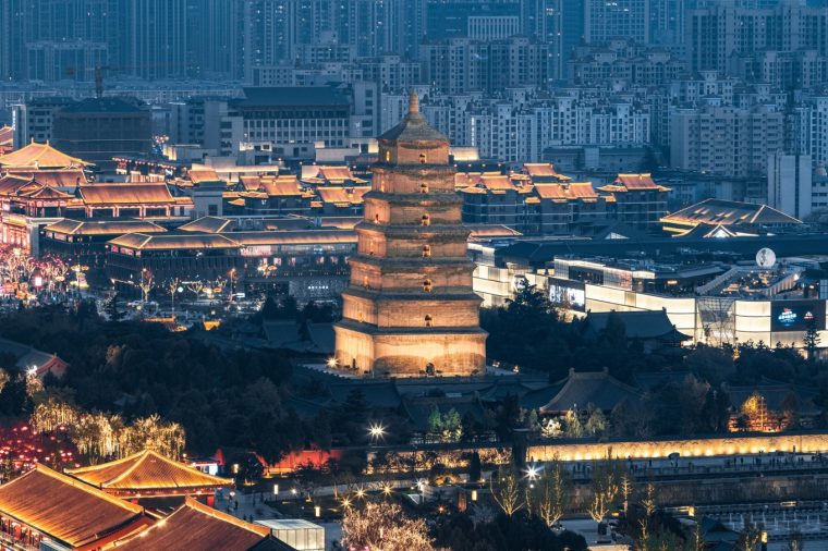 西安十大地道的西安美食排行榜(最具人气的五大美食街)1