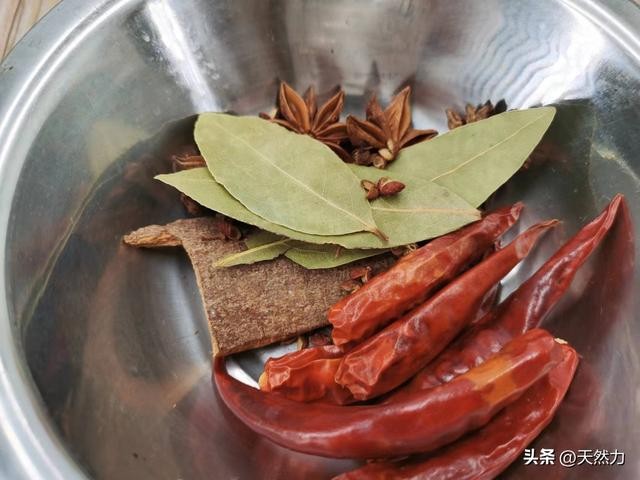 毛豆怎么煮好吃又入味（教你夜宵摊的毛豆做法）5