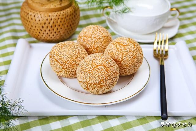 麻球的做法和配方是什么?麻球的两种配方一看就会1